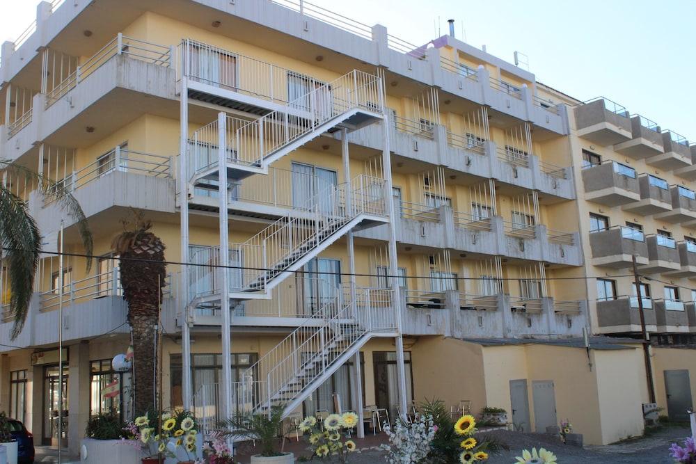 Bj Bei Juan Hostal S'Illot  Exterior photo